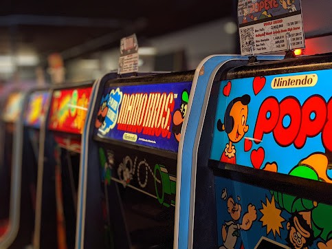 games inside Galloping Ghost Arcade in Brookfield, IL, USA